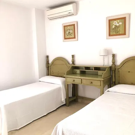Casa Zona Punta De La Plata Estepona